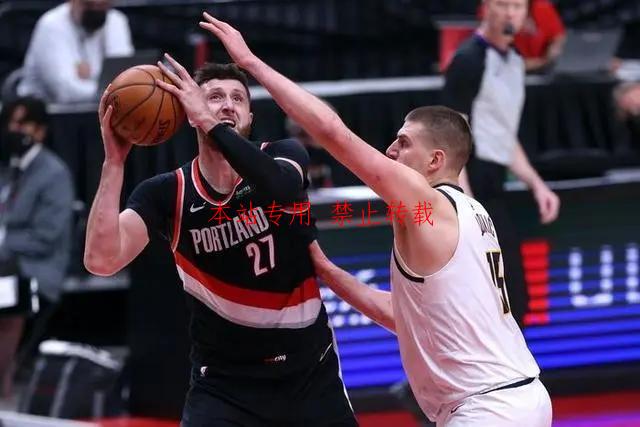 努尔基奇才是防守约基奇最好的球员，两人恩怨对决充满看点